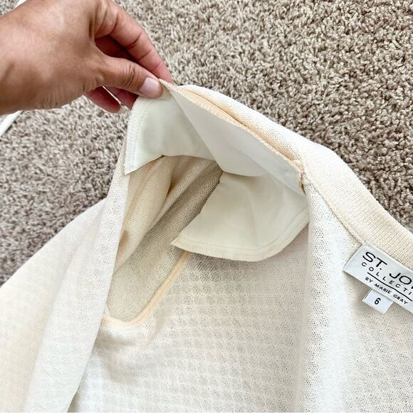 Vintage St. John Cream Knit Open Cardigan with Subtle Gold Details Size 6 - Picture 5 of 7